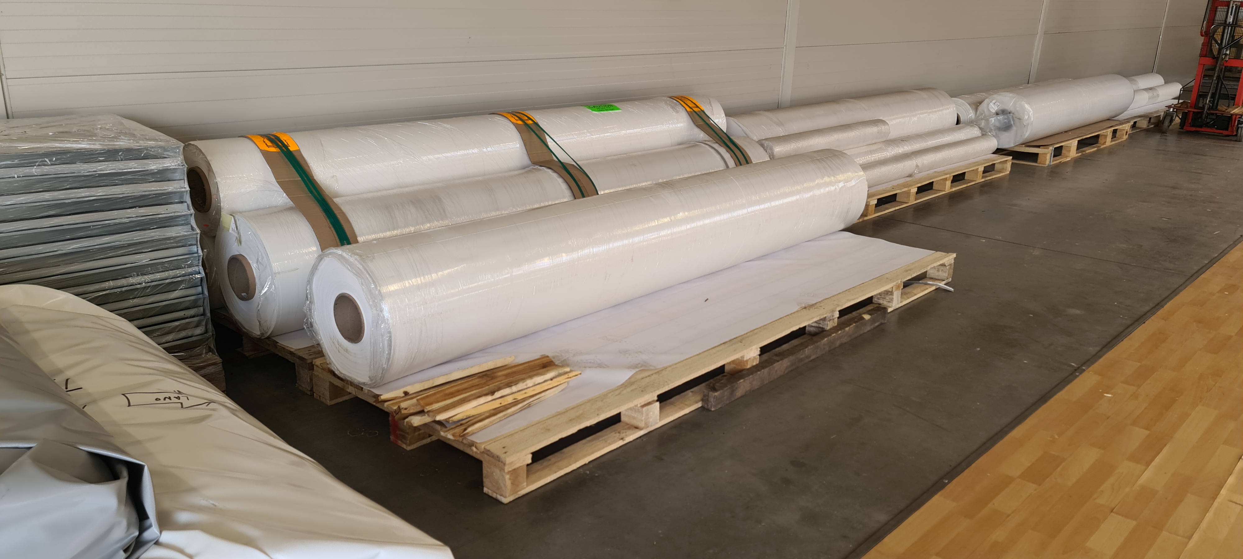 PVC technická textilie na plachtové haly