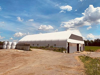 Landwirtschaftliche Hallen