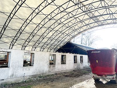 Sedlák Otakar Landwirtschaftliche Halle, Borová