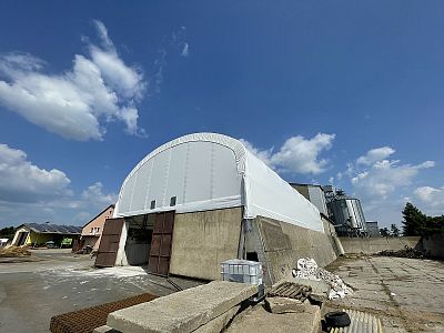 Silážní žlab, Hoštická, Velké Hoštice_4